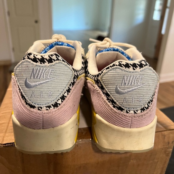 Nike Air Max 90 Patchwork Women's Size 9 Multicolor EUC - Picture 3 of 6